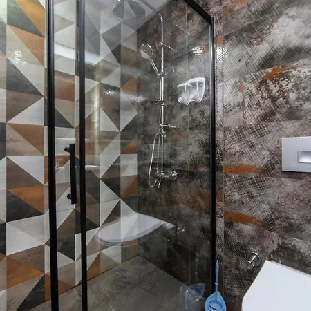 Lovely 3 Bdrm Apartment Close To Everything Apartment Bursa